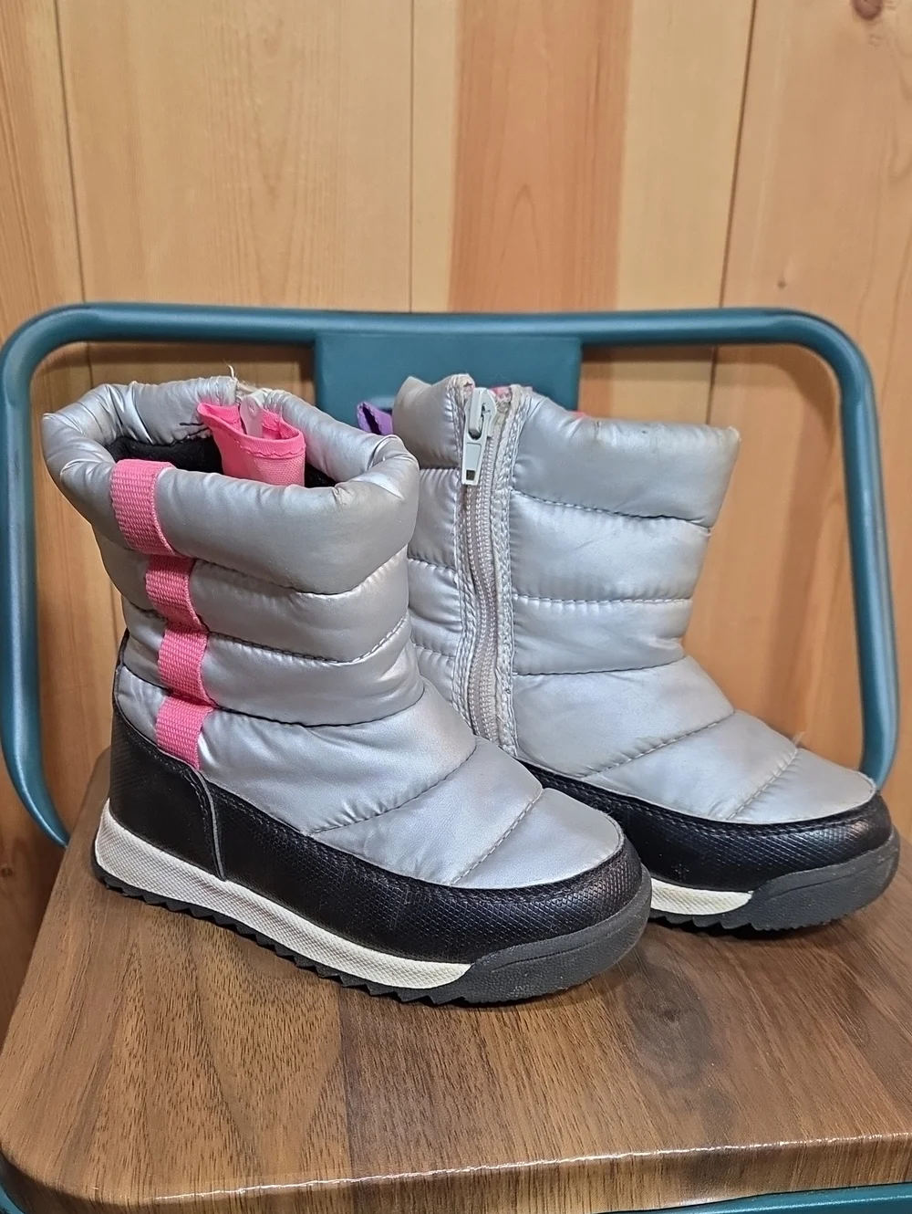 Kids Silver Winter Boots with Pink Accents